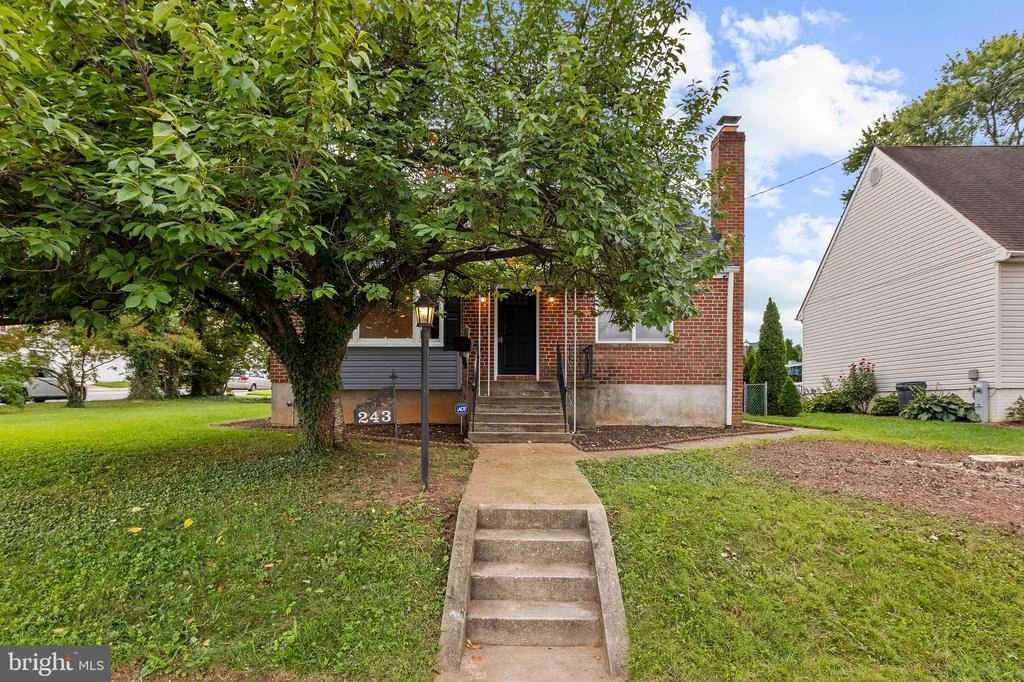 Photo of 243 4TH AVENUE