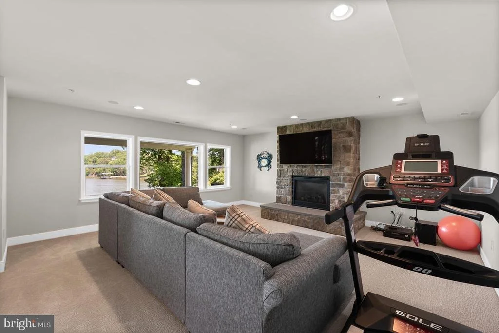Photo of 1162 OAK VIEW DRIVE