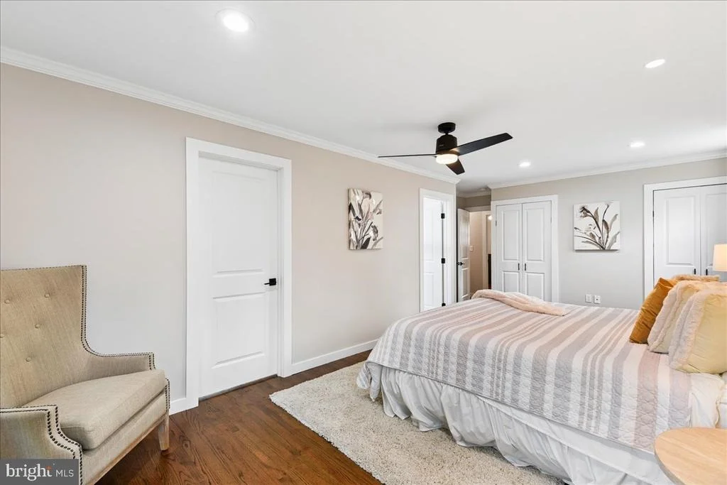 Photo of 222 SPRING GAP S