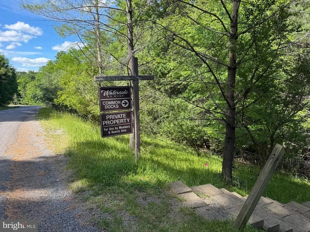 Photo of 2250 MARSH HILL ROAD
