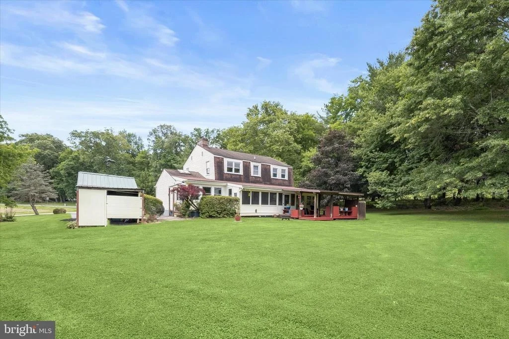 Photo of 2319 BRADDOCK ROAD