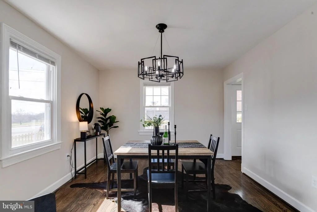Photo of 605 WALNUT AVENUE