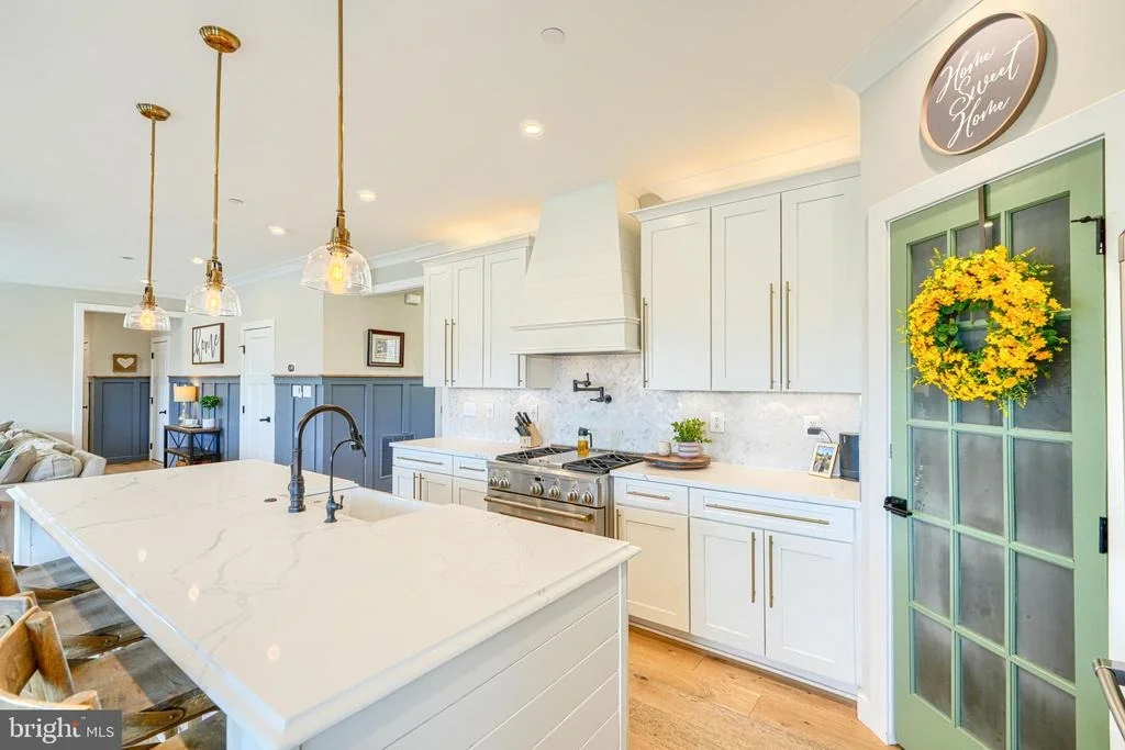 Photo of 2553 HANOVER PIKE
