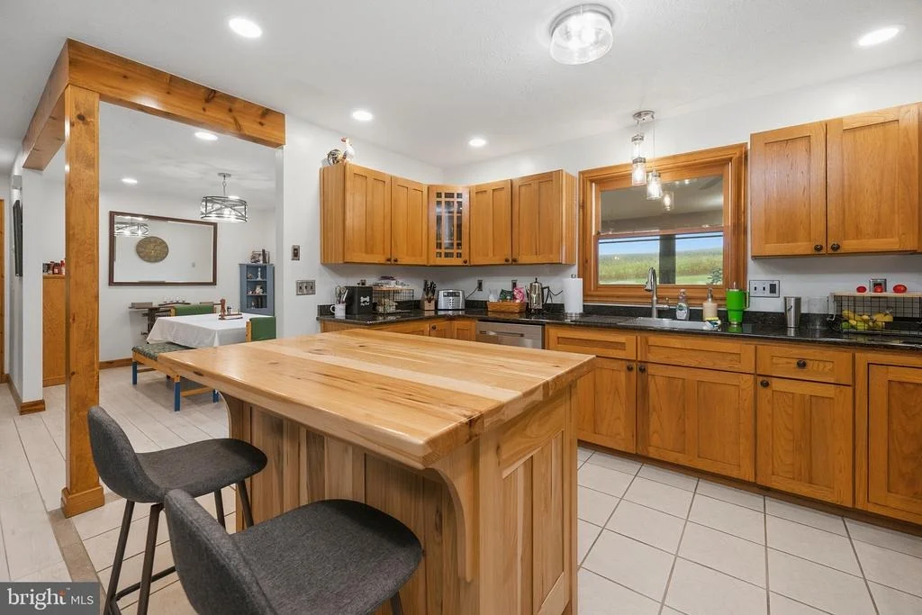 Photo of 607 PIN OAK CIRCLE
