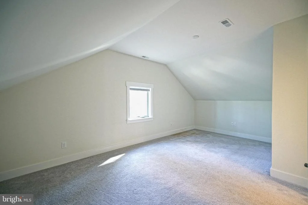 Photo of 35 AINTREE DRIVE