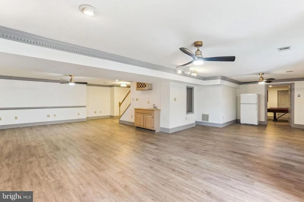 Photo of 9409 THORNEDIKE DRIVE