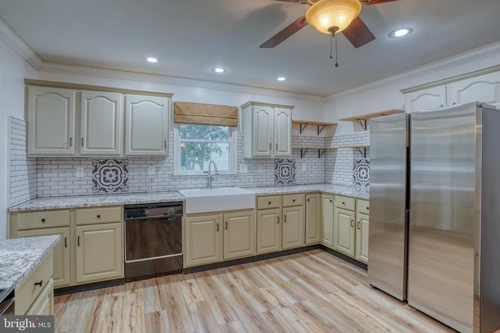 Photo of 956 JANEKA LANE