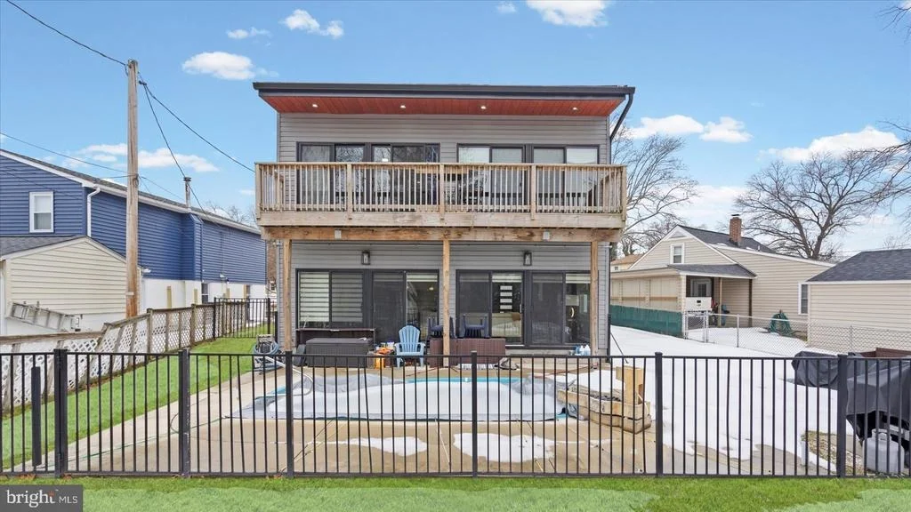 Photo of 3145 BAYBRIAR ROAD