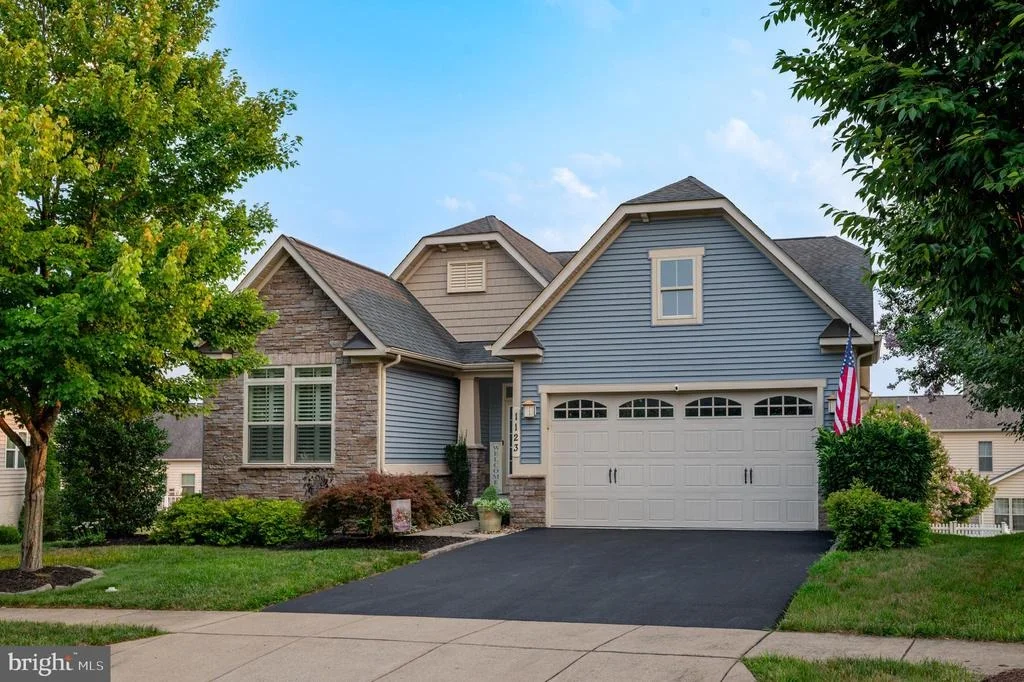 Photo of 1123 LONG FARM CIRCLE