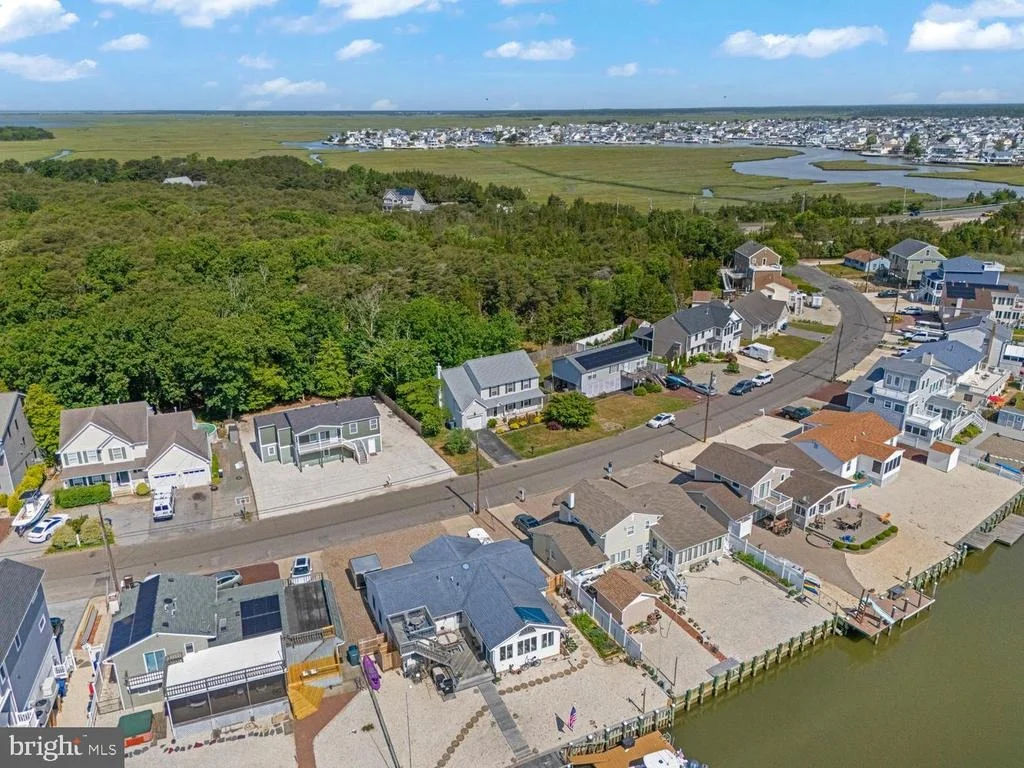 Photo of 20 OCEAN BOULEVARD