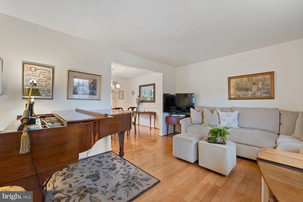 Photo of 10409 MAYNARD COURT