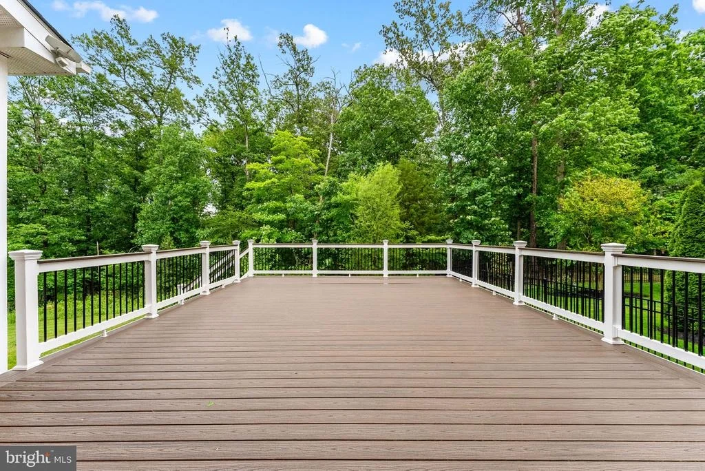 Photo of 23754 KILKERRAN DRIVE