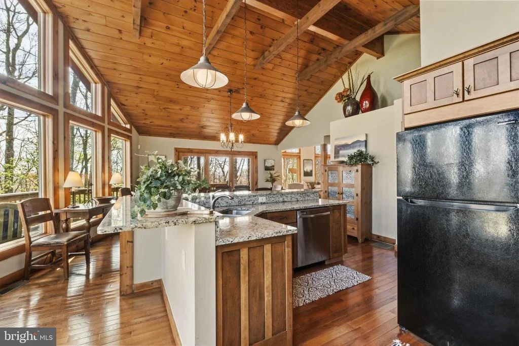 Photo of 206 HIGHLINE DRIVE