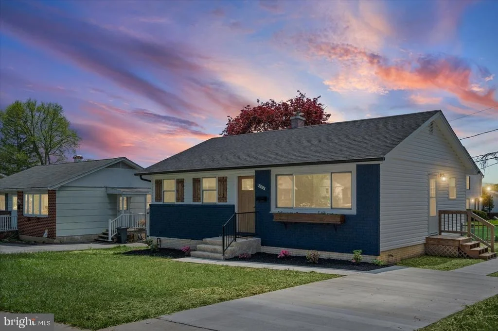 Photo of 247 CANDYTUFT ROAD