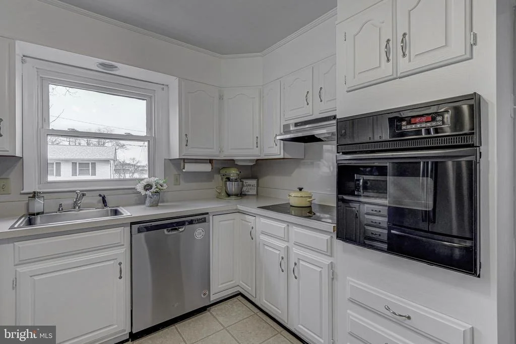 Photo of 8429 MAIN AVENUE
