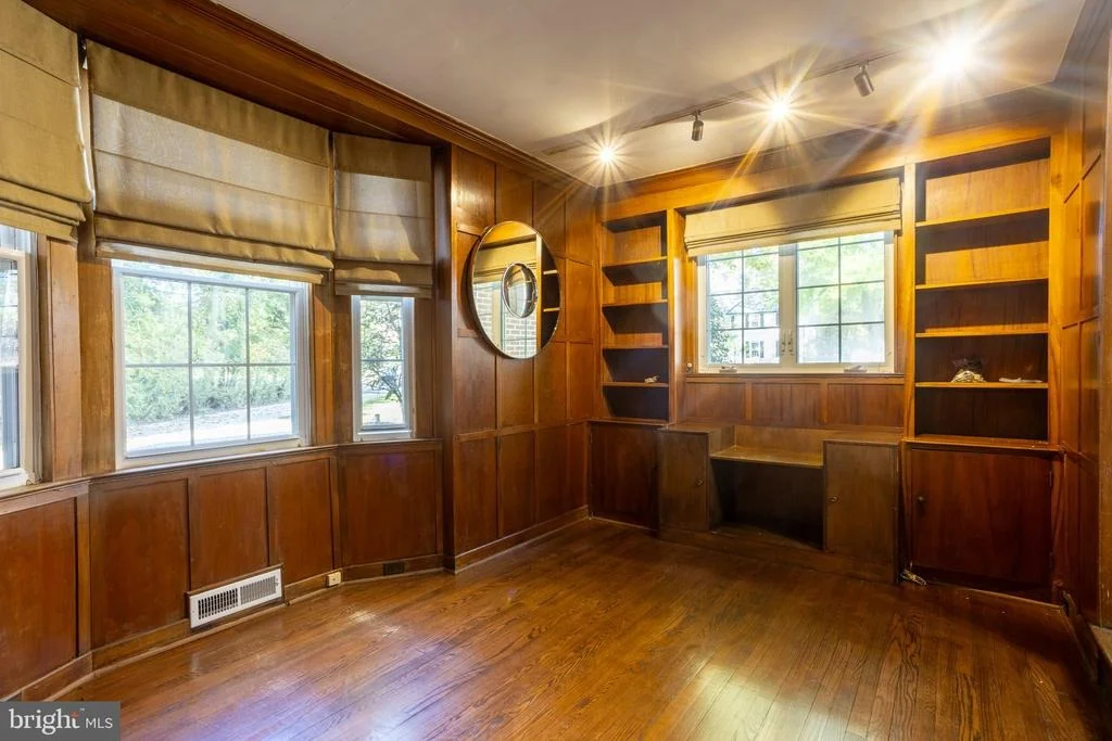 Photo of 3306 LABYRINTH ROAD