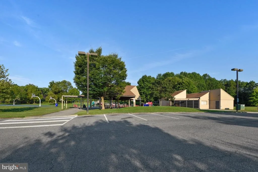 Photo of 1121 TANLEY ROAD