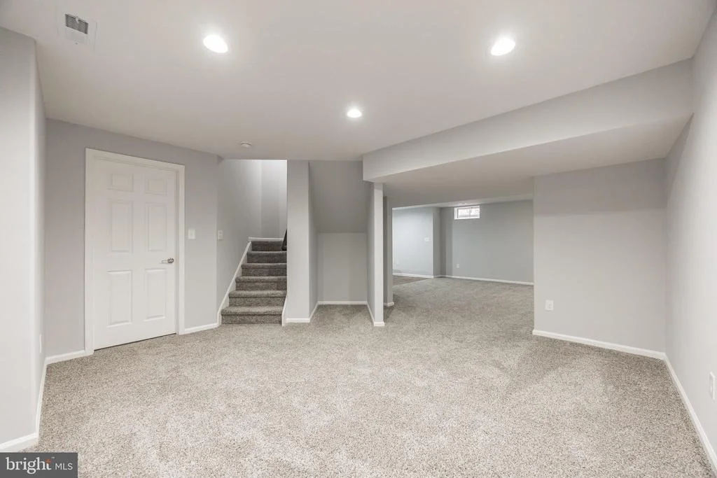 Photo of 319 W FOX TRAIL