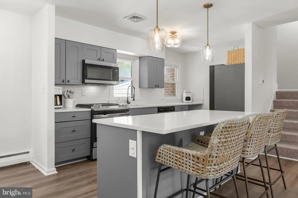 Photo of 906 SOUTHWICK DRIVE
