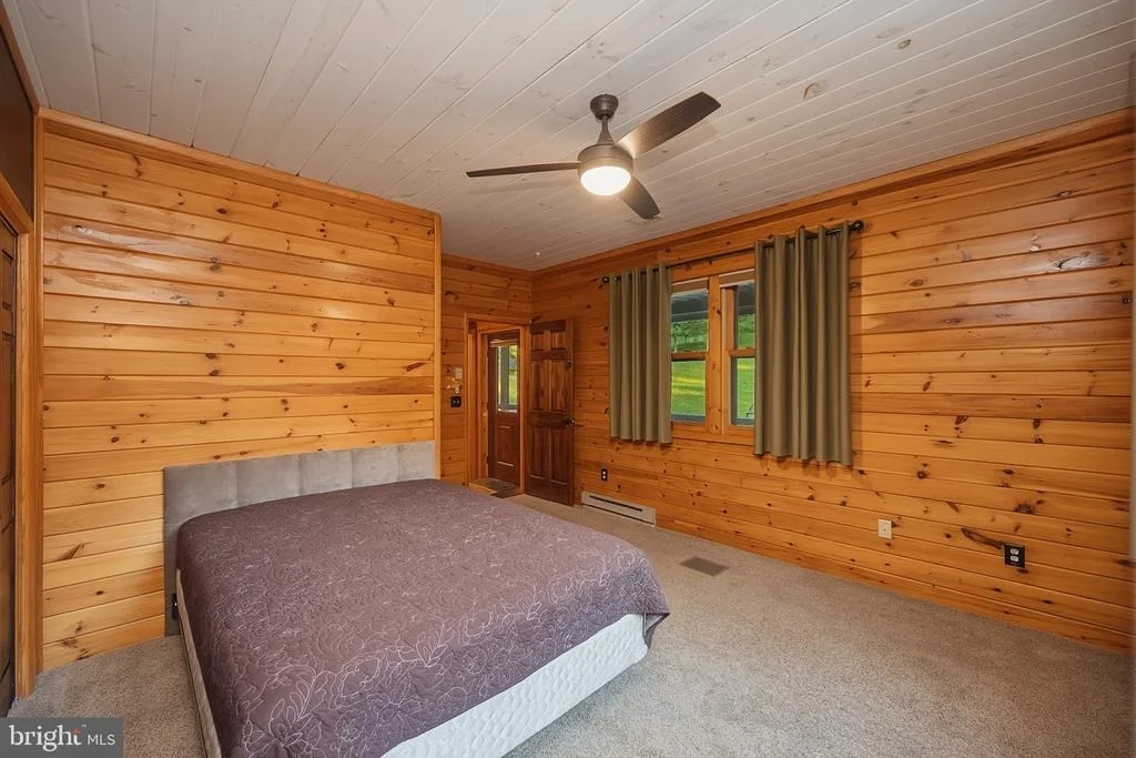 Photo of 253 GLEANINGS DRIVE
