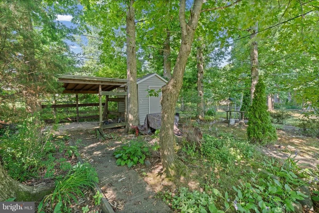 Photo of 810 BRADLEY ROAD