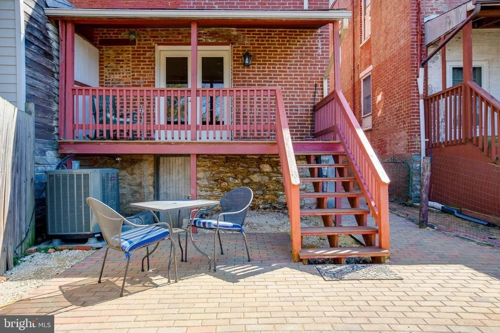 Photo of 7 S JEFFERSON STREET