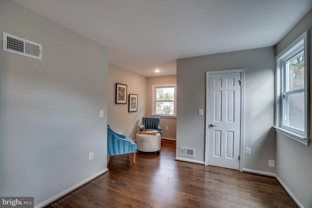 Photo of 913 SADDLEBACK COURT