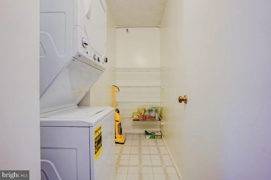 Photo of Unit 1625 at 15101 INTERLACHEN DRIVE