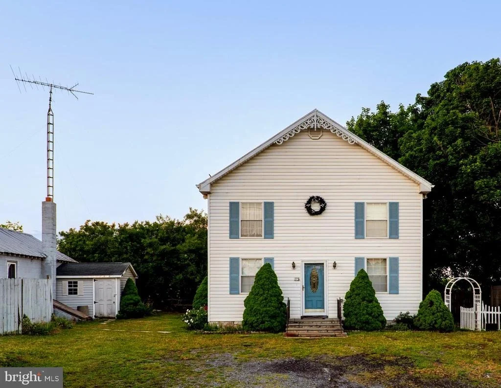 Photo of 2974 MARTINSBURG
