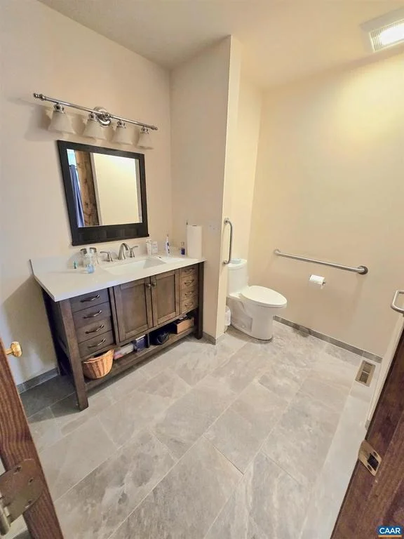 Photo of 798 JEFFERSON DR