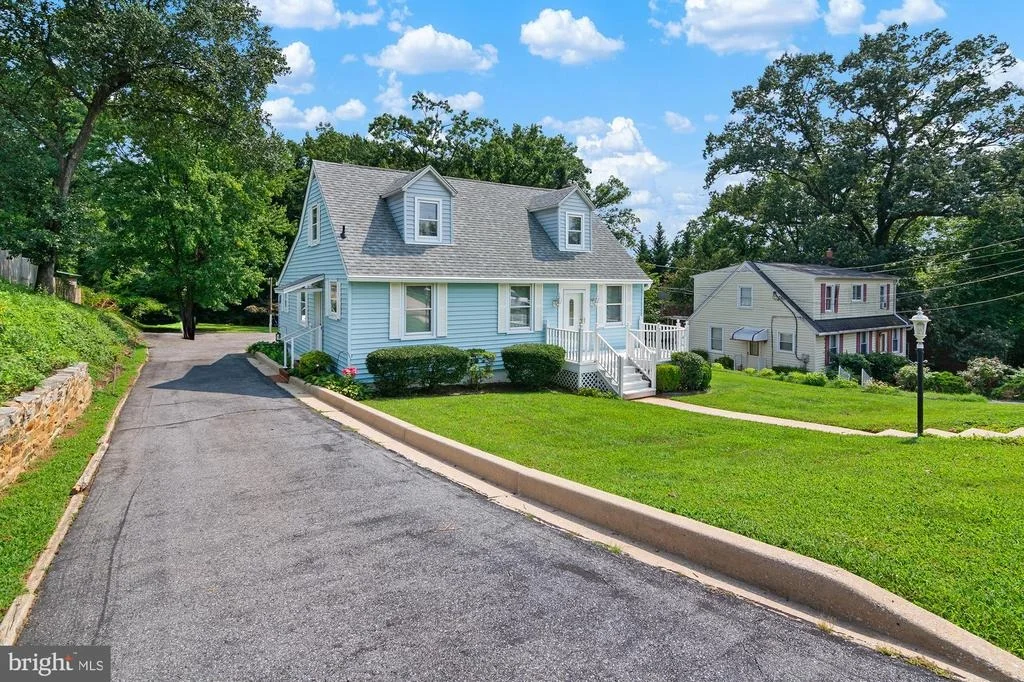Photo of 4903 CEDAR AVENUE