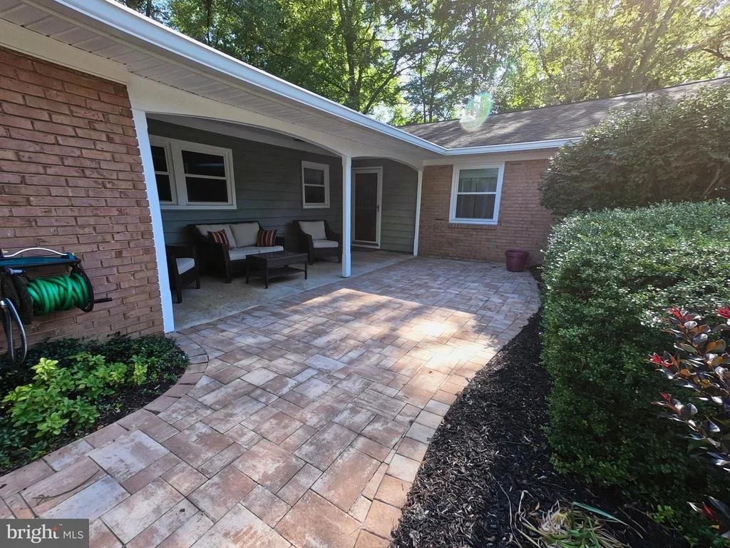 Photo of 14001 BETHPAGE LANE