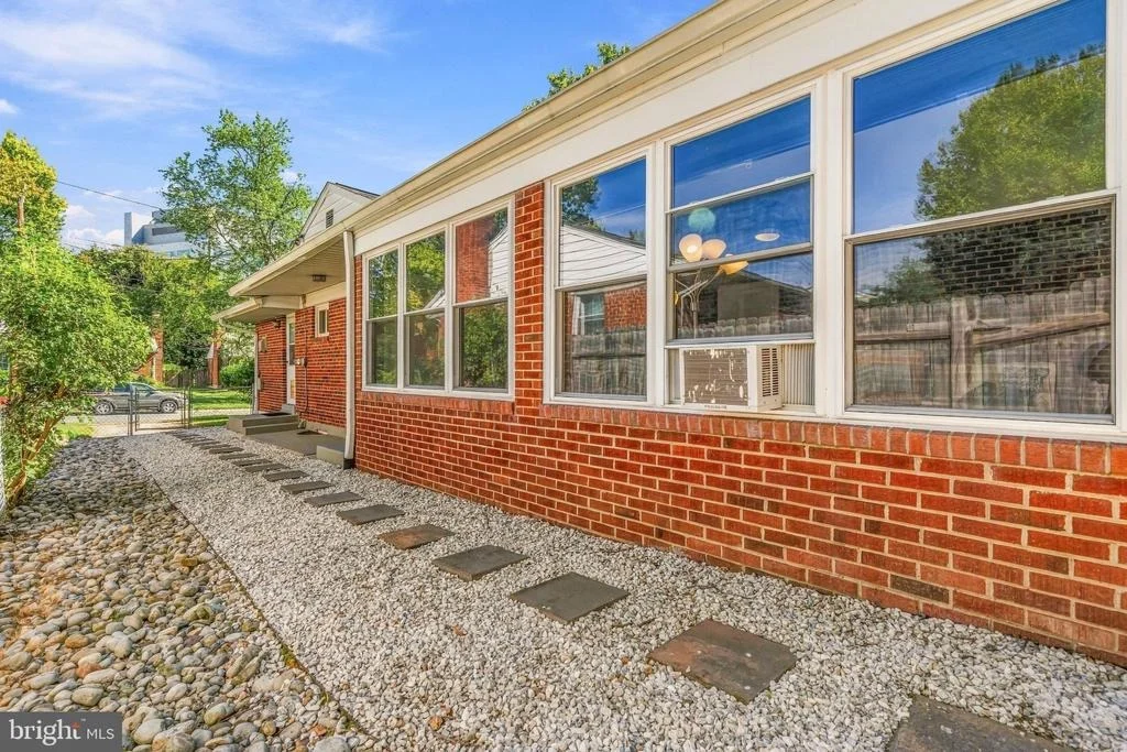 Photo of 1600 FLORA LANE