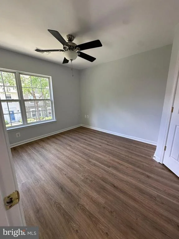 Photo of 43577 PATCHING POND SQUARE
