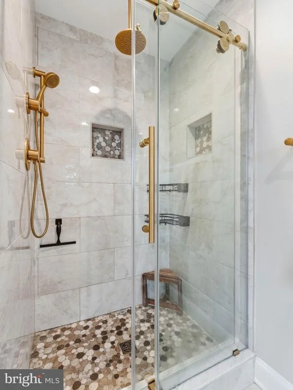 Photo of 616 BAINBRIDGE DRIVE