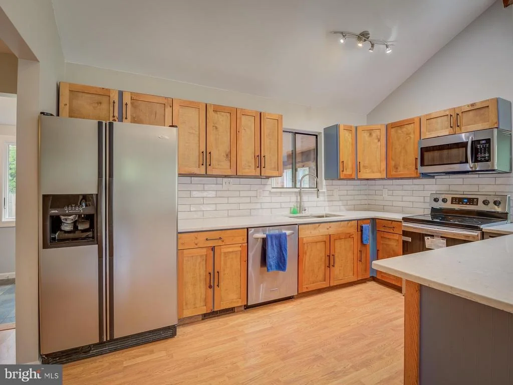Photo of 370 WILETT DRIVE