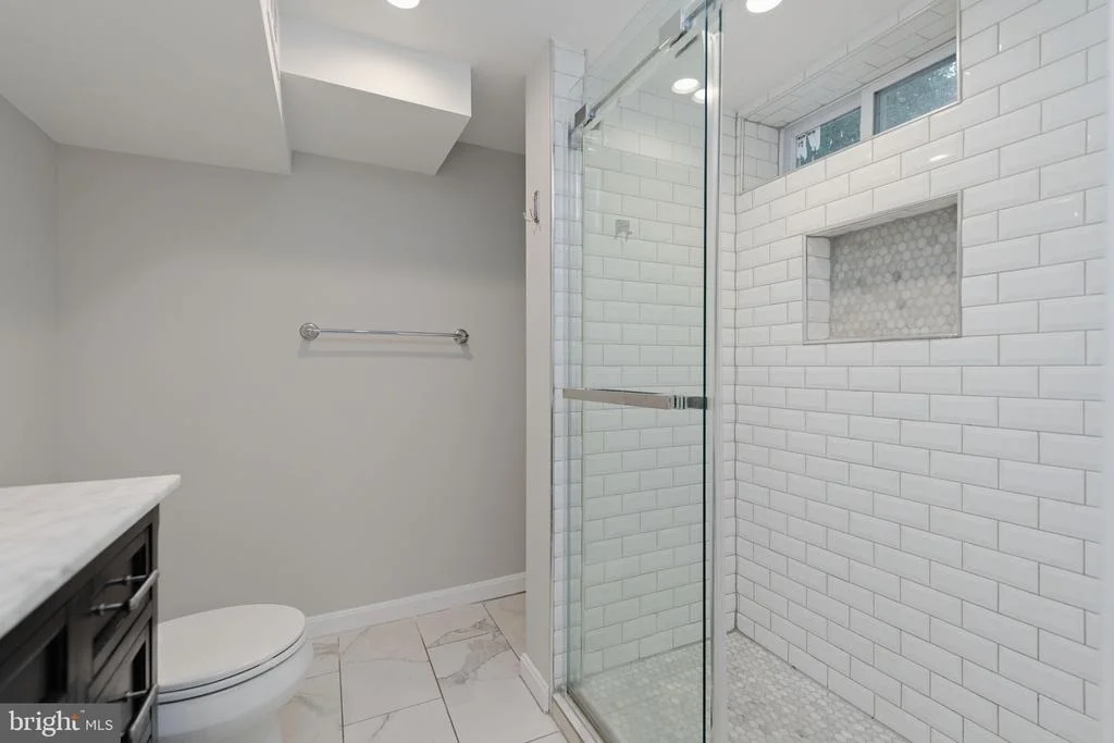 Photo of 5933 WILLIAMSBURG ROAD