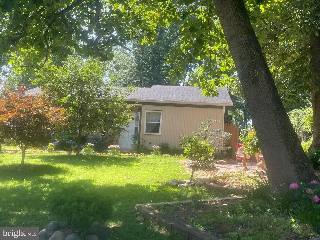 Photo of 7225 PINE DRIVE