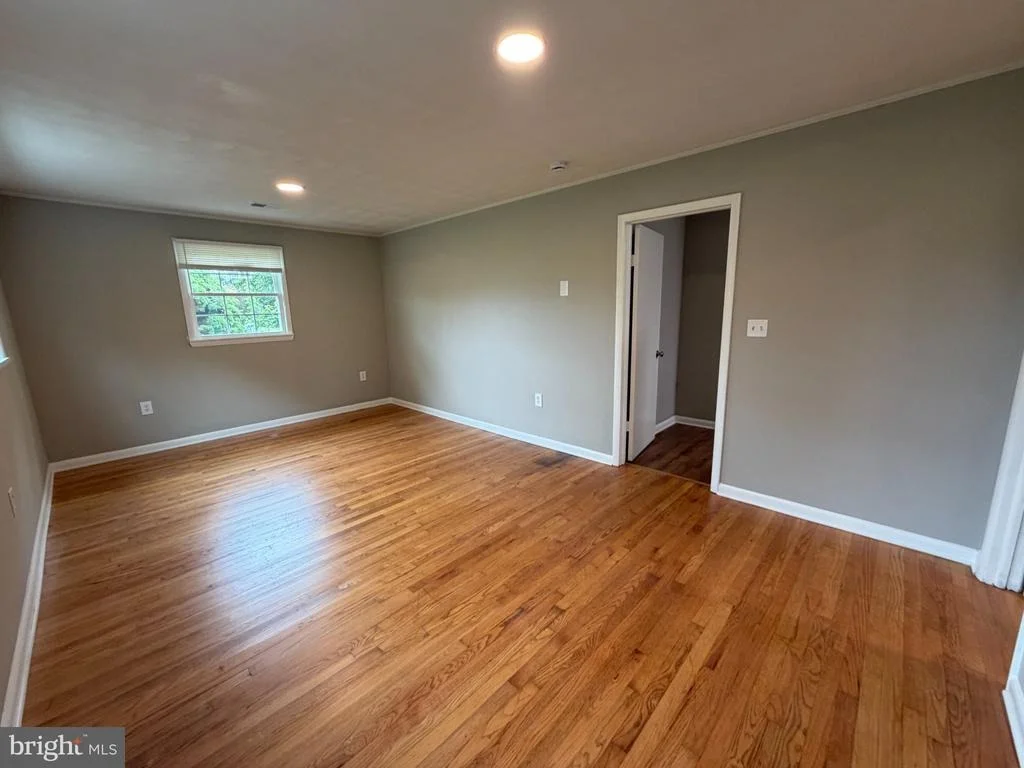 Photo of 3 SPRINGVIEW BOULEVARD