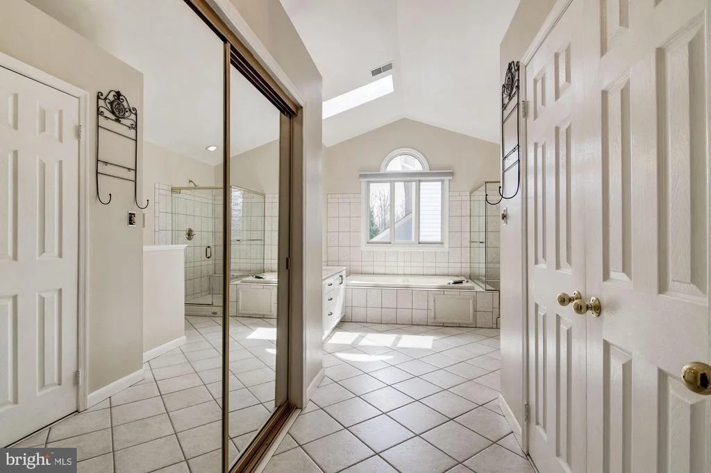 Photo of 8106 DEERCREEK PLACE