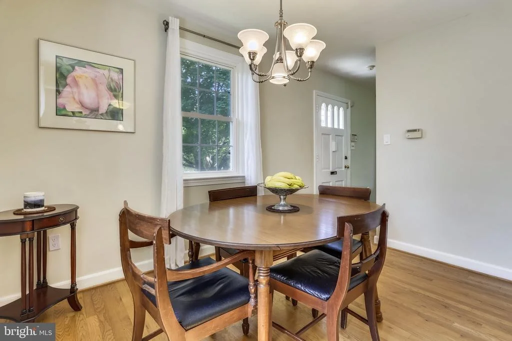 Photo of 2413 CHURCHILL ROAD