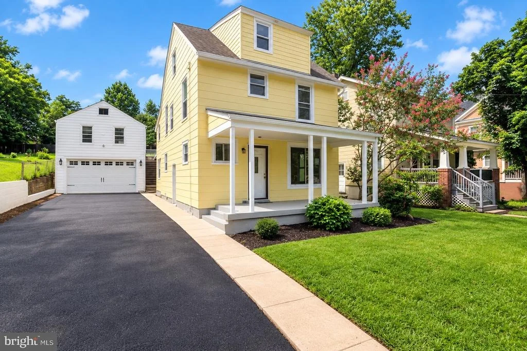 Photo of 710 SILVER SPRING AVENUE
