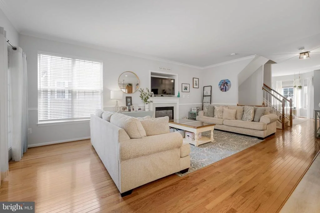 Photo of 9693 ROYAL CREST CIR