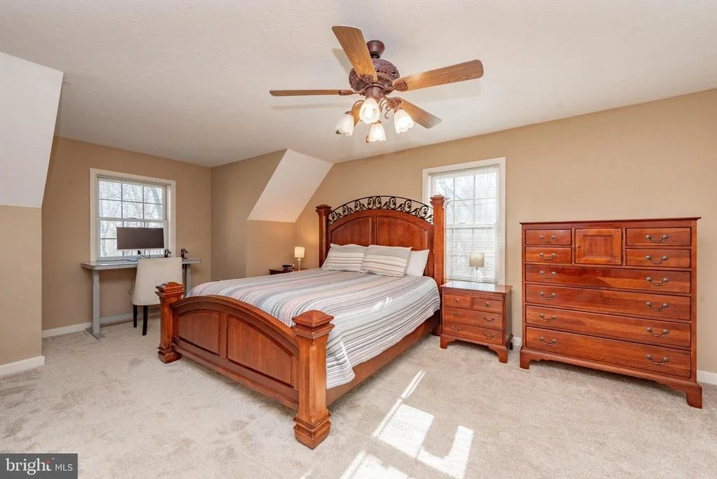 Photo of 2828 GLENDALE ROAD
