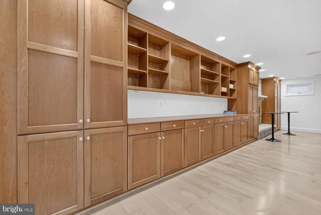 Photo of 1205 SUFFIELD DRIVE