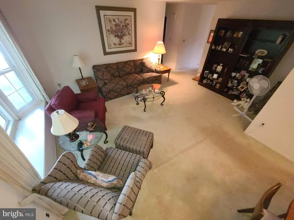 Photo of 6133 SHERBORN LANE