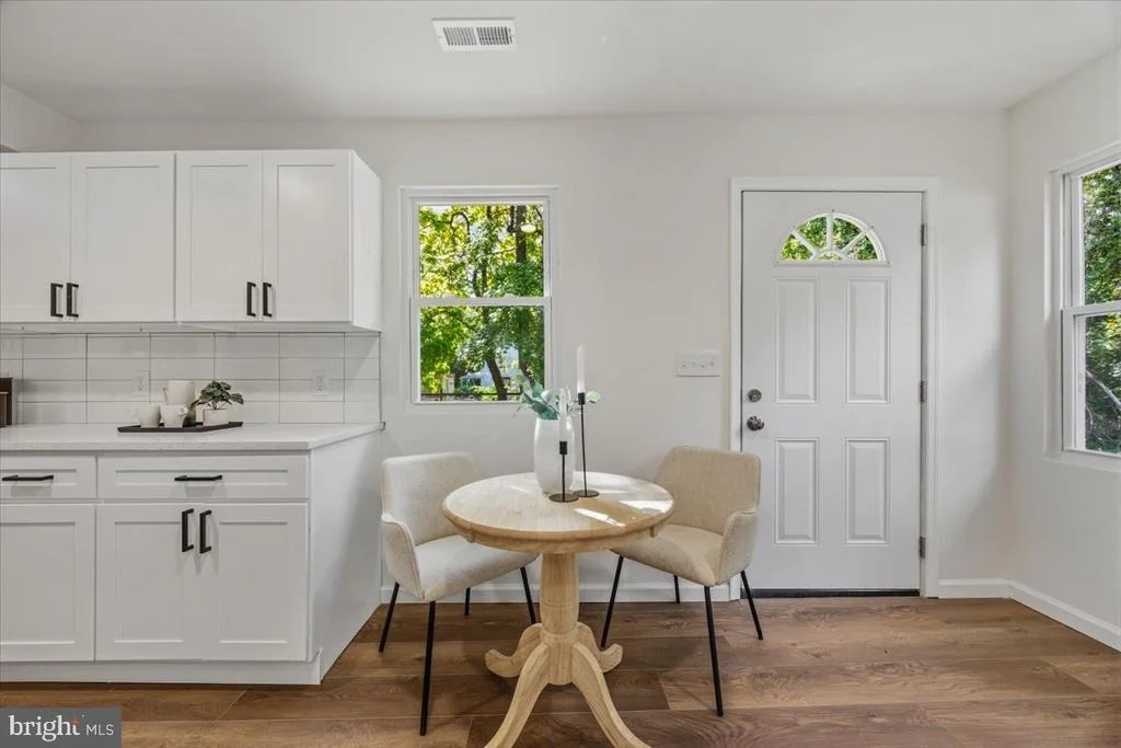Photo of 714 E PASADENA ROAD