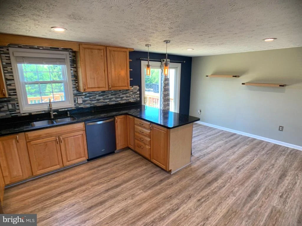 Photo of 210 CONTOUR ROAD