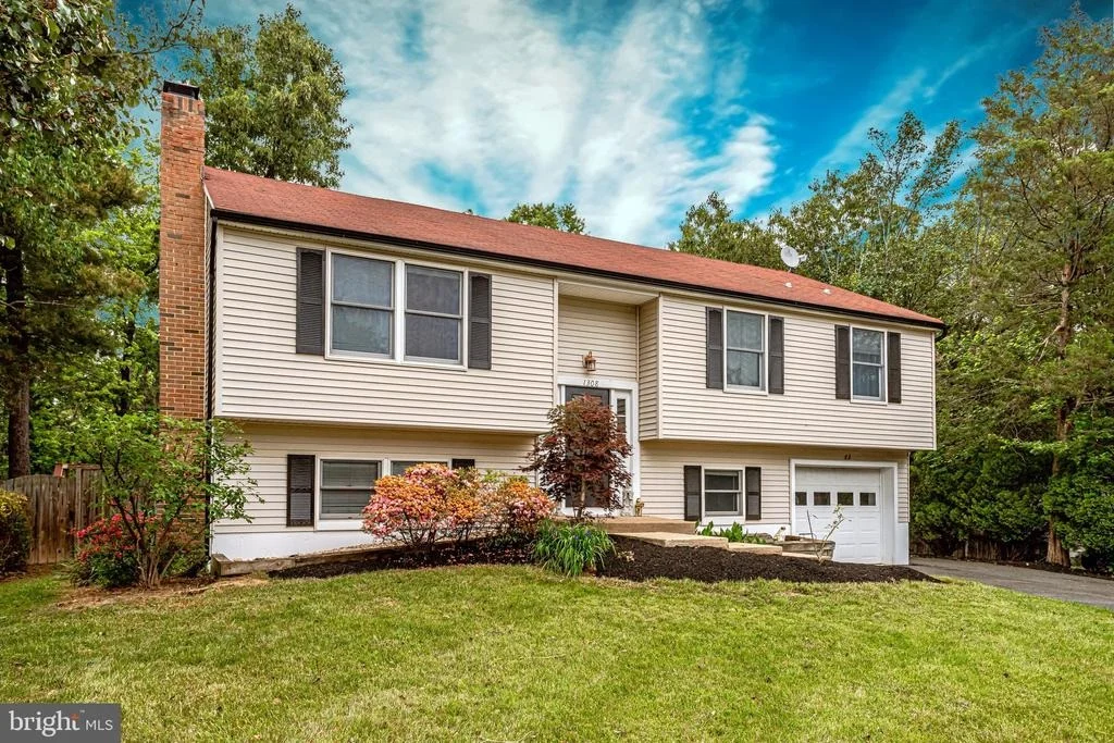 Photo of 1308 DULLES PLACE