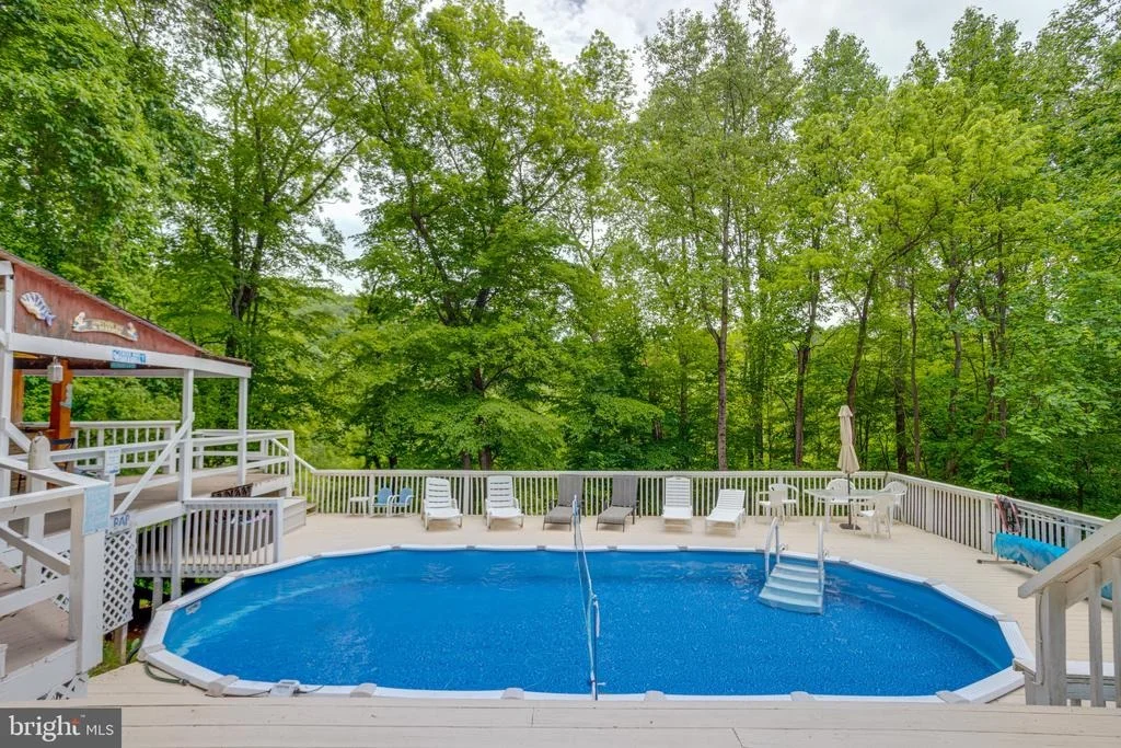 Photo of 44 ALGONQUIN DRIVE